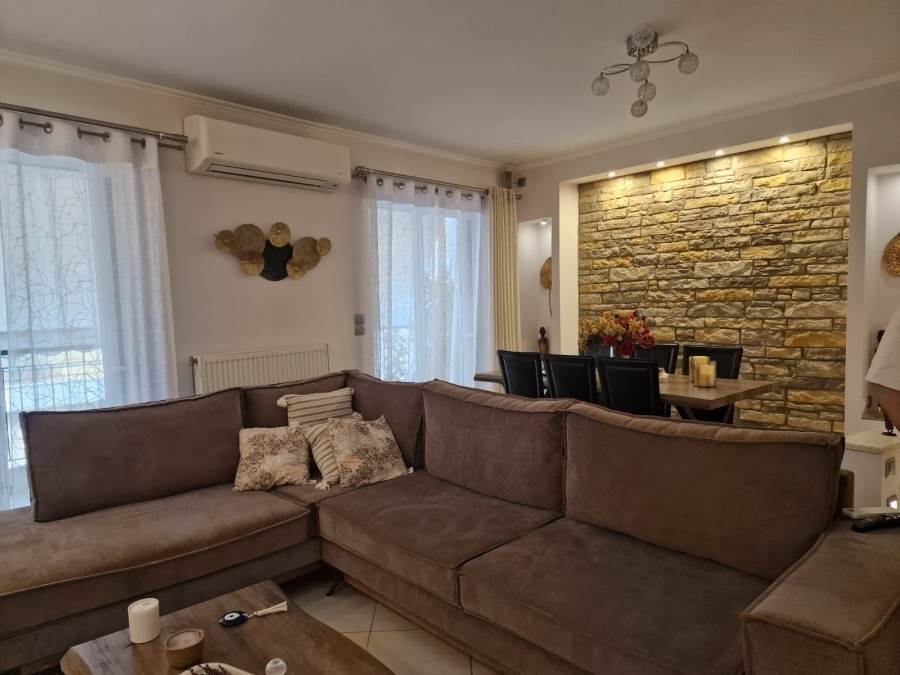 (For Sale) Residential Maisonette || Piraias/Piraeus - 106 Sq.m, 3 Bedrooms, 300.000€ 