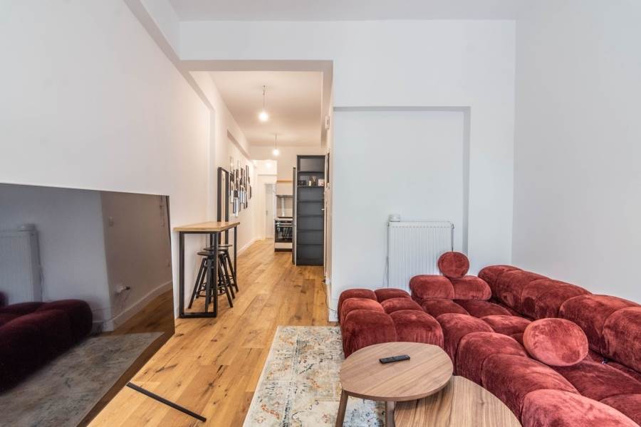 (For Sale) Residential Apartment || Athens Center/Athens - 65 Sq.m, 2 Bedrooms, 220.000€ 